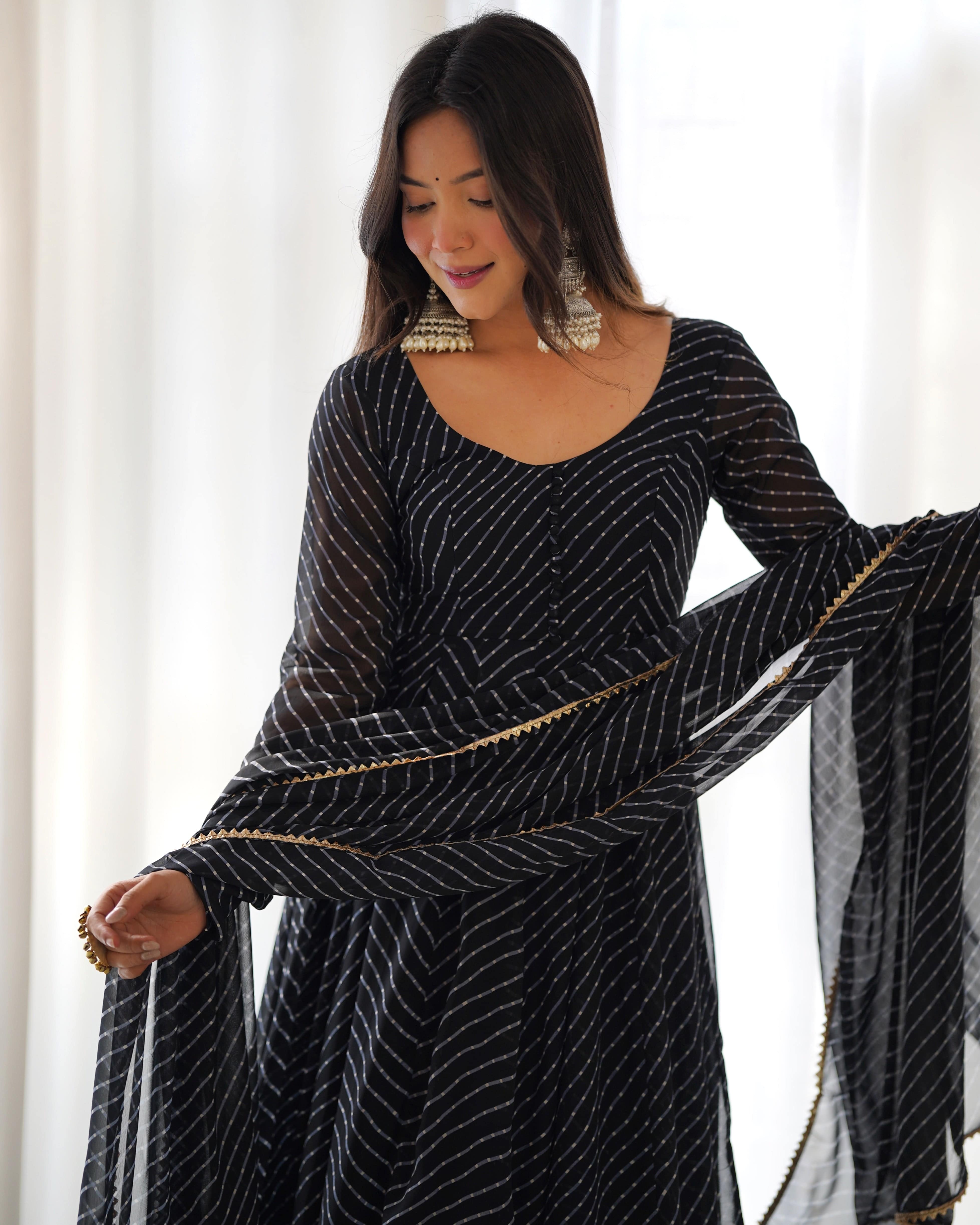 High-End Laheriya Print Anarkali Set with Dupatta & Pants ā Perfect for Summer Weddings